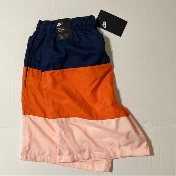 NWT Nike Woven Men's Sportswear City Edition Shorts Loose Fit Green Size Small - Picture 8 of 8